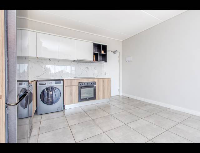 2 BEDROOM APARTMENT TO LET IN WATERFALL